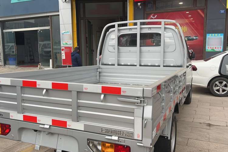 Used Wuling Rongguang New Truck 2023 2.0L Double-Cab Extended-Size Standard Version LJM20B Exterior 5