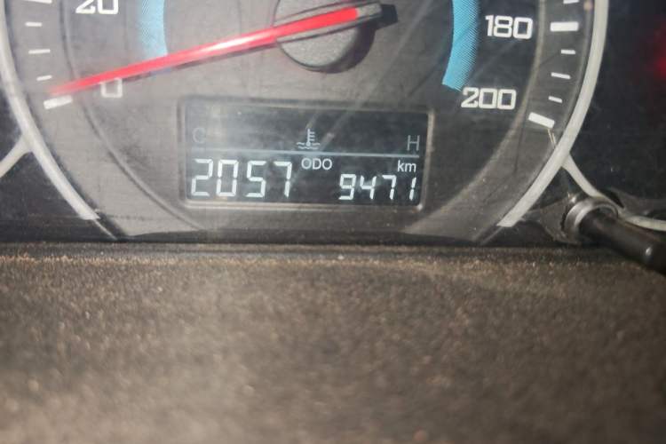 Used Wuling Rongguang New Truck 2018 1.5L Double-Cab L3C Odometer Close Up