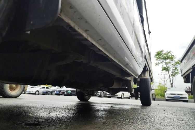 Used Wuling Rongguang New Truck 2019 1.8L Double-Cab China VI Standard LJ479Q6 Chassis Front Left