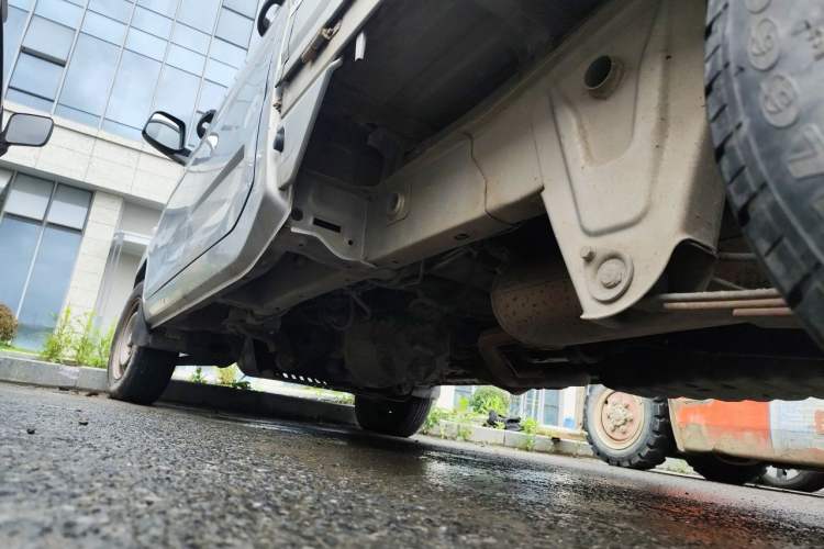 Used Wuling Rongguang New Truck 2019 1.8L Double-Cab China VI Standard LJ479Q6 Chassis Rear Left