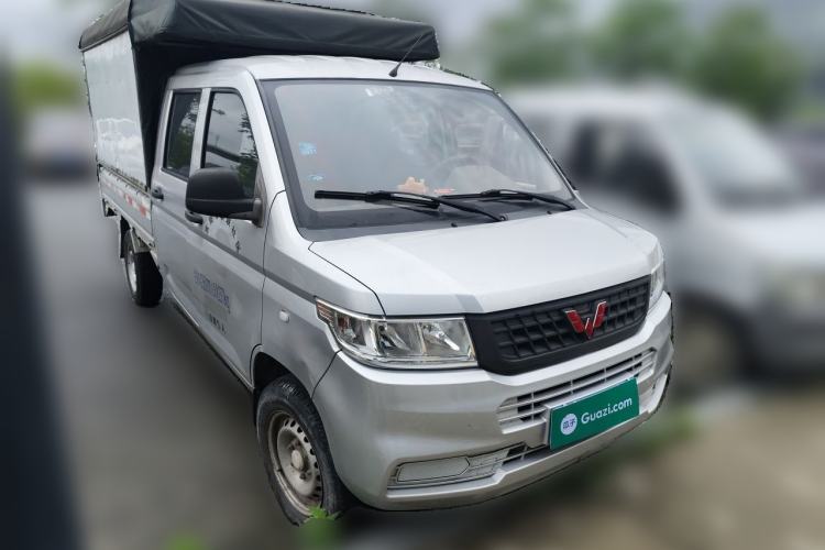 Used Wuling Rongguang New Truck 2019 1.8L Double-Cab China VI Standard LJ479Q6 Front Right 45 Deg