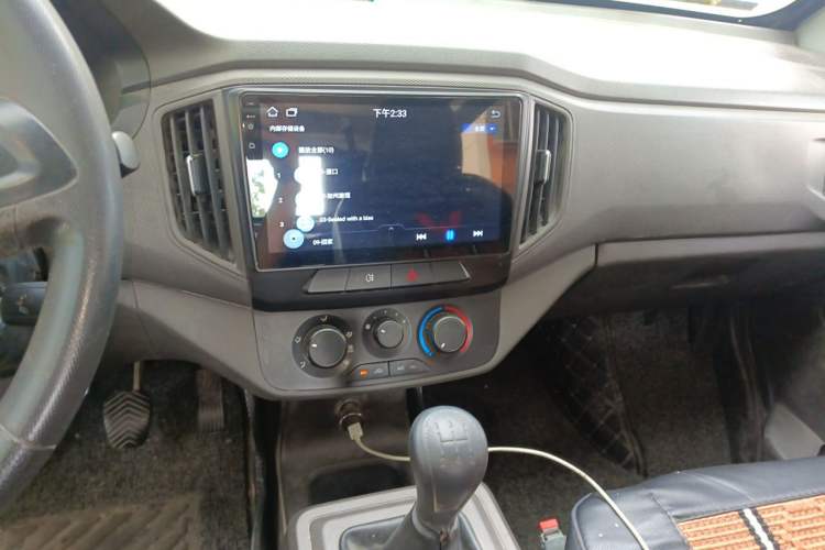 Used Wuling Rongguang New Truck 2019 1.5L Double-Cab China VI L3C Audio And AC Panel
