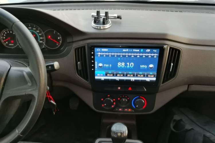 Used Wuling Rongguang New Truck 2019 1.8L Double-Cab China VI Standard LJ479Q6 Audio And AC Panel