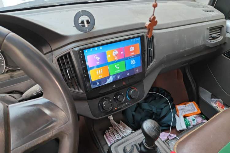 Used Wuling Rongguang New Truck 2019 1.5L Single-Row China VI L3C Audio And AC Panel