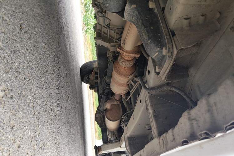 Used Wuling Rongguang New Truck 2019 1.5L Double-Cab China VI L3C Chassis Front Left