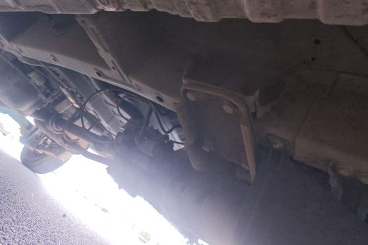 Used Wuling Rongguang New Truck 2019 1.5L Double-Cab L3C Chassis Front Right