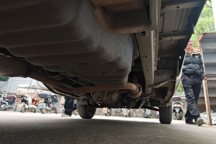 Used Wuling Rongguang New Truck 2019 1.8L Single-Row China VI LJ479Q6 Chassis Rear Right