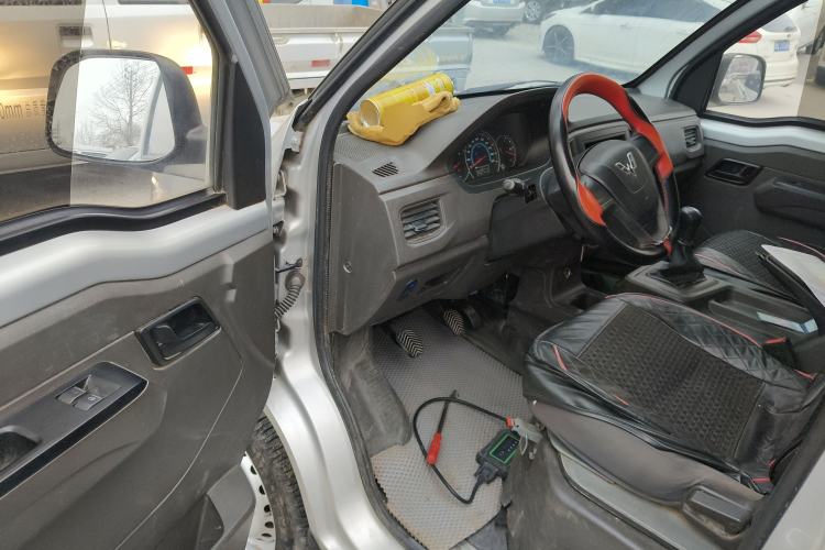 Used Wuling Rongguang New Truck 2019 1.5L Double-Cab China VI L3C Driver Seat