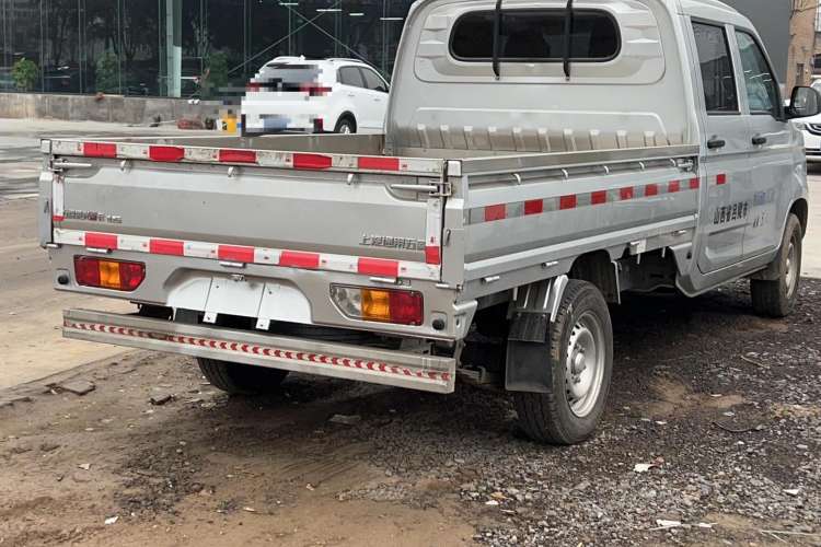 Used Wuling Rongguang New Truck 2019 1.5L Double-Cab China VI L3C Exterior 3