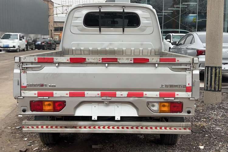 Used Wuling Rongguang New Truck 2019 1.5L Double-Cab China VI L3C Exterior 4