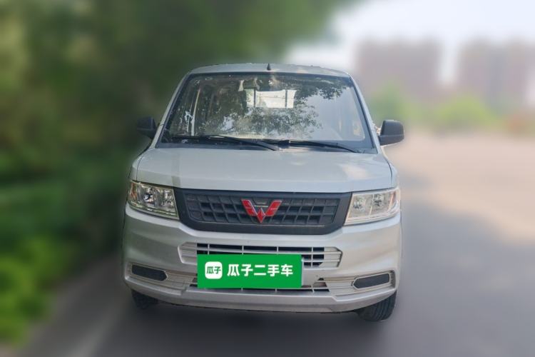 Used Wuling Rongguang New Truck 2019 1.5L Double-Cab L3C Front
