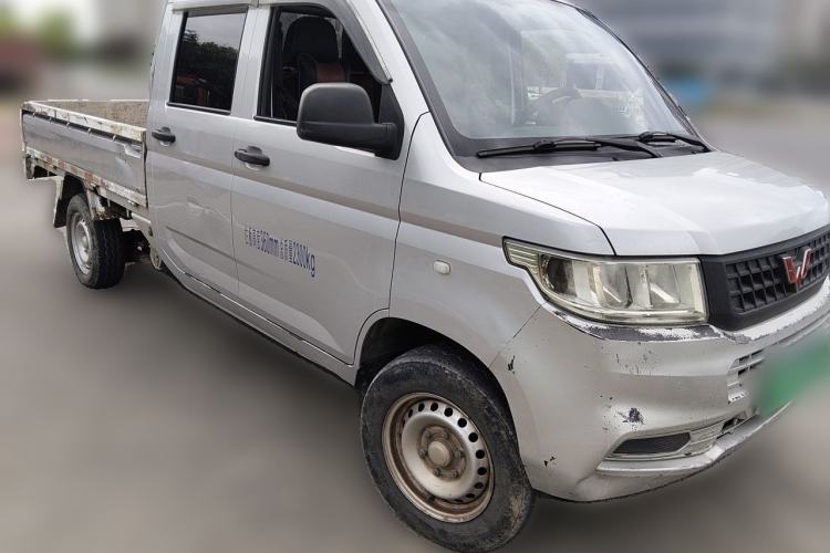 Used Wuling Rongguang New Truck 2019 1.5L Double-Cab China VI L3C Front Right 45 Deg