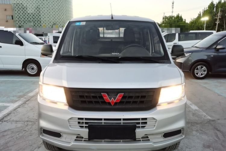 Used Wuling Rongguang New Truck 2019 1.8L Double-Cab China VI Standard LJ479Q6 Front