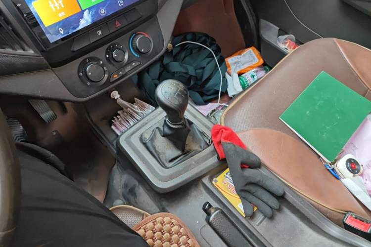 Used Wuling Rongguang New Truck 2019 1.5L Single-Row China VI L3C Gear Lever