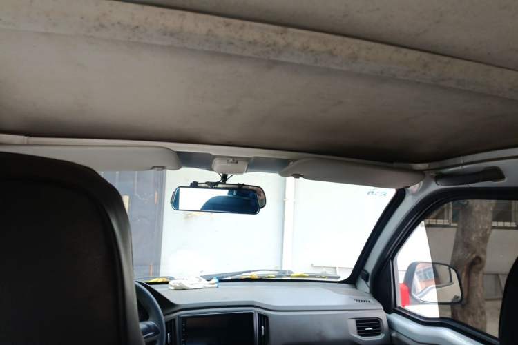 Used Wuling Rongguang New Truck 2019 1.5L Double-Cab China VI L3C Headliner