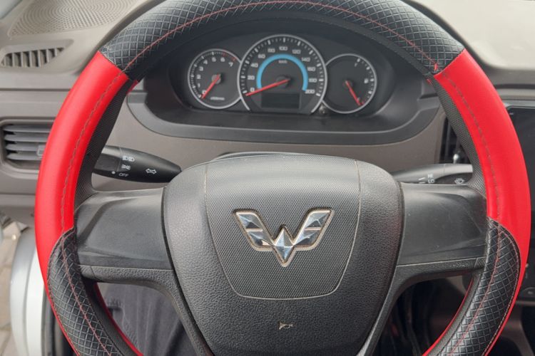 Used Wuling Rongguang New Truck 2019 1.5L Single-Row China VI L3C Interior 3