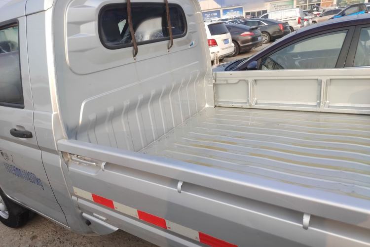 Used Wuling Rongguang New Truck 2019 1.8L Single-Row China VI LJ479Q6 Interior 4