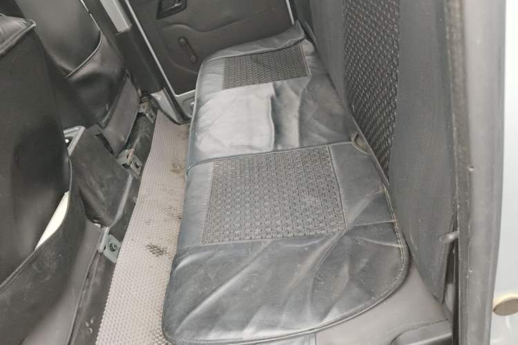 Used Wuling Rongguang New Truck 2019 1.5L Double-Cab China VI L3C Left Rear Seat