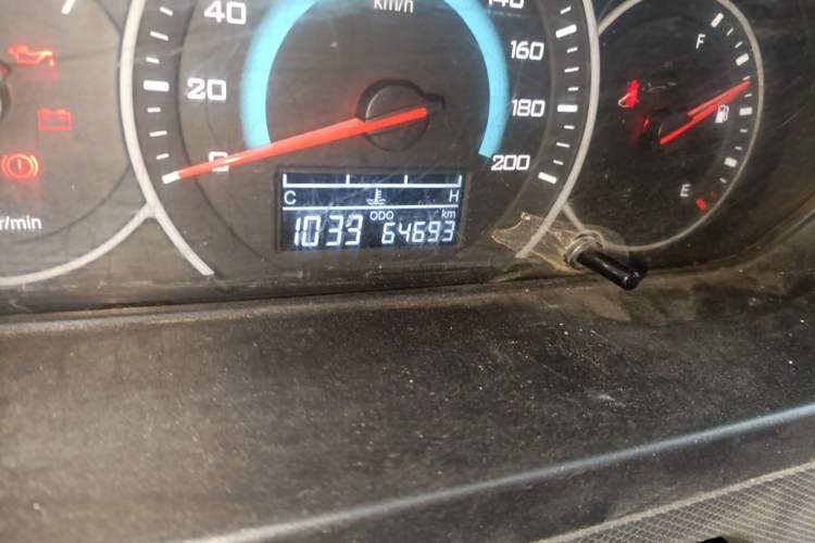 Used Wuling Rongguang New Truck 2019 1.5L Double-Cab China VI L3C Odometer Close Up
