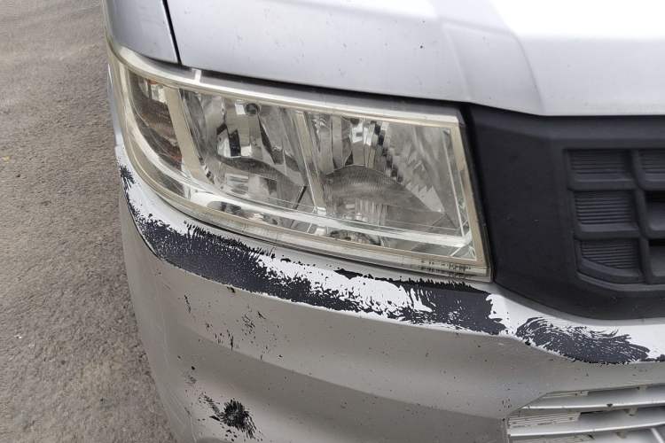 Used Wuling Rongguang New Truck 2019 1.5L Double-Cab China VI L3C Right Front Headlight