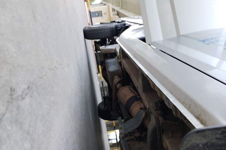 Used Wuling Rongguang New Truck 2019 1.8L Double-Cab China VI Standard LJ479Q6 Right Side Sill