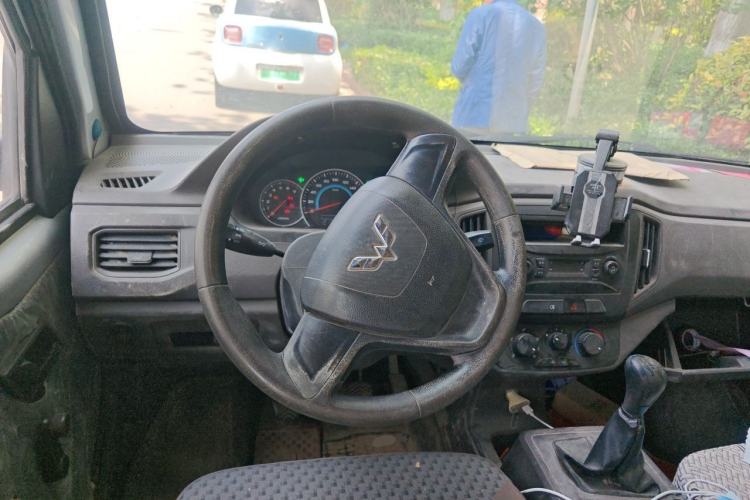 Used Wuling Rongguang New Truck 2019 1.5L Double-Cab L3C Steering Wheel