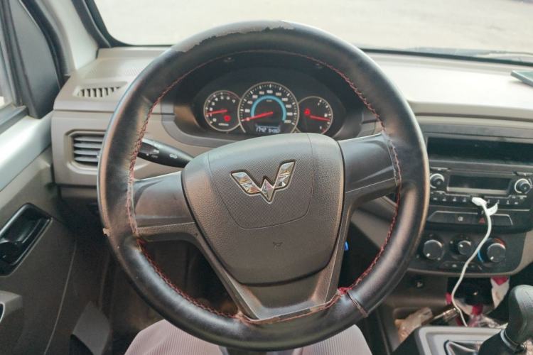 Used Wuling Rongguang New Truck 2019 1.5L Single-Row China VI L3C Steering Wheel