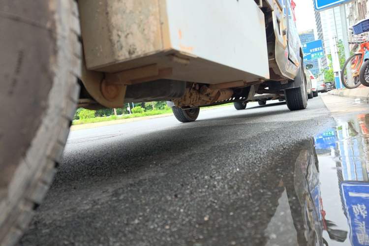 Used Wuling Rongguang New Truck 2021 1.5L Rural Version LV1 Extended Single-Row L3C Chassis Rear Right