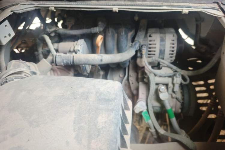 Used Wuling Rongguang New Truck 2021 1.5L Rural Version LV1 Extended Double-Cab L3C Engine Bay Left