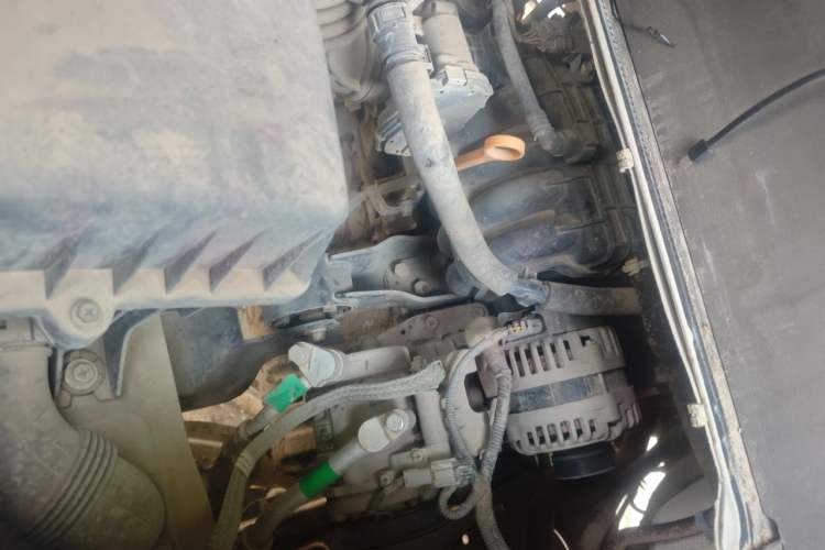 Used Wuling Rongguang New Truck 2021 1.5L Rural Version LV1 Extended Double-Cab L3C Engine Bay Right