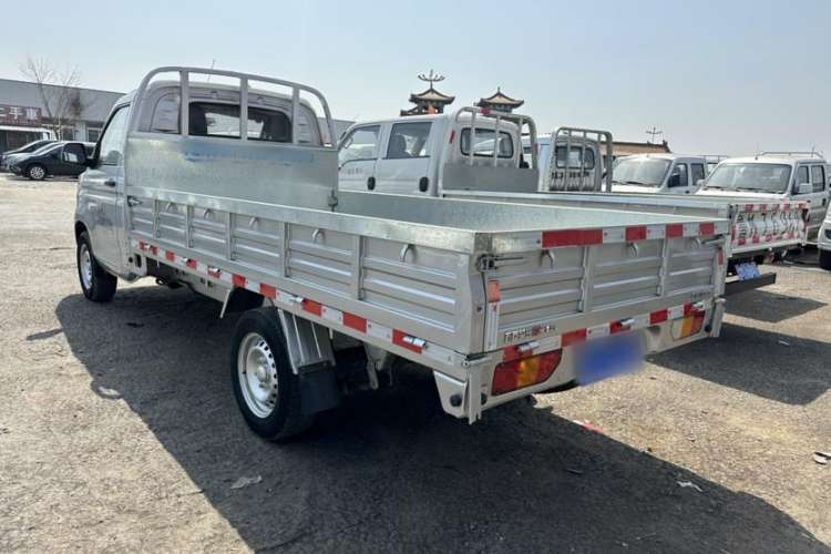 Used Wuling Rongguang New Truck 2021 1.5L Rural Version LV0 Extended Single-Row L3C Exterior 3