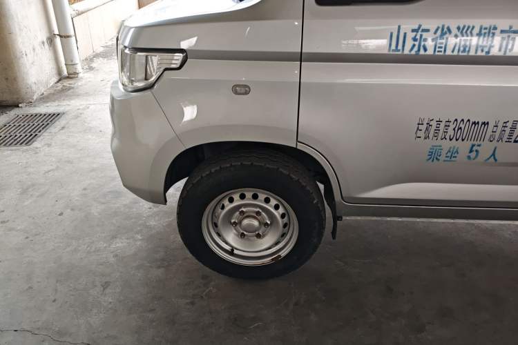 Used Wuling Rongguang New Truck 2021 1.5L Rural Version LV1 Extended Double-Cab L3C Exterior 4