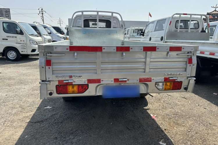 Used Wuling Rongguang New Truck 2021 1.5L Rural Version LV0 Extended Single-Row L3C Exterior 4