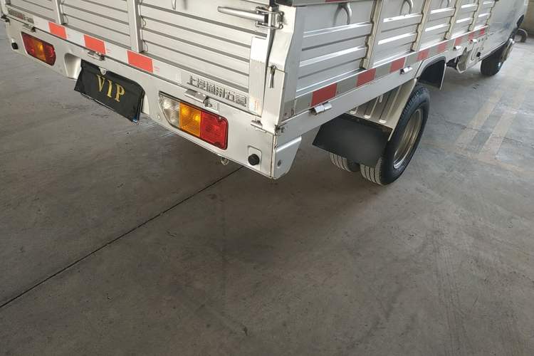 Used Wuling Rongguang New Truck 2021 1.8L Base Model Double-Cab with Dual Rear Wheels LJ479Q6 Exterior 6