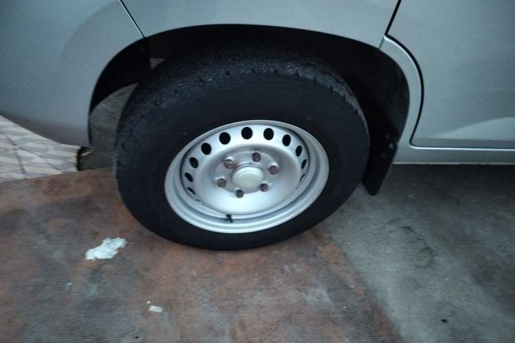 Used Wuling Rongguang New Truck 2021 1.5L Rural Version LV1 Extended Double-Cab L3C Exterior 7