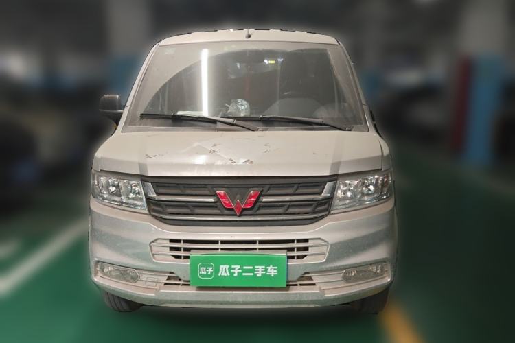 Used Wuling Rongguang New Truck 2021 1.8L Comfort-Grade Double-Cab Dual Rear Wheels LJ479Q6 Front