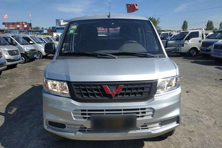 Used Wuling Rongguang New Truck 2021 1.5L Rural Version LV1 Extended Double-Cab L3C Front