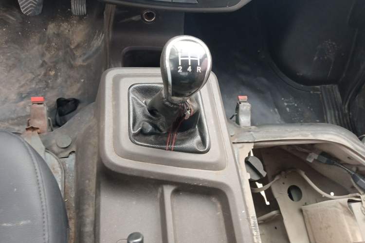 Used Wuling Rongguang New Truck 2021 1.8L "Rural Areas" Edition LV1 Extended Single-Row LJ479Q6 Gear Lever