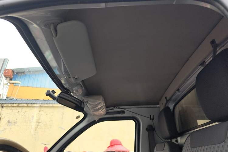 Used Wuling Rongguang New Truck 2021 1.5L Rural Version LV1 Extended Single-Row L3C Headliner