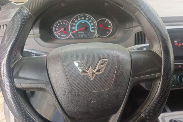 Used Wuling Rongguang New Truck 2021 1.5L Rural Version LV1 Extended Double-Cab L3C Instrument Cluster