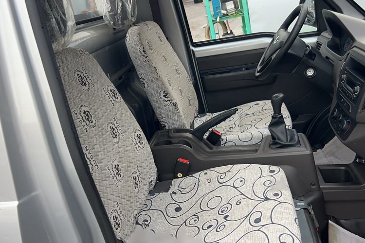 Used Wuling Rongguang New Truck 2021 1.8L Base Model Single-Row Double Rear Wheels LJ479Q6 Interior 1