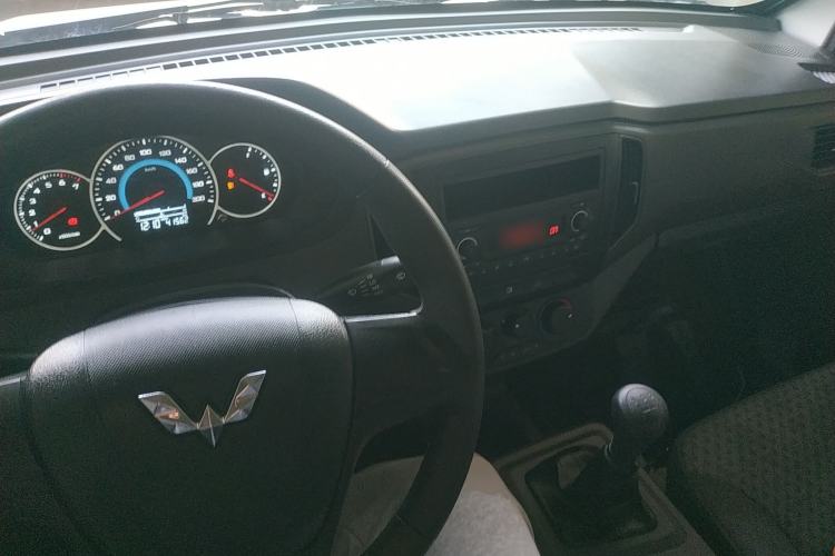 Used Wuling Rongguang New Truck 2021 1.8L Base Model Double-Cab with Dual Rear Wheels LJ479Q6 Interior 2