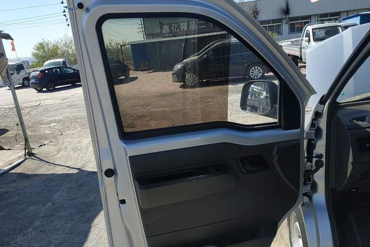 Used Wuling Rongguang New Truck 2021 1.5L Rural Version LV1 Extended Double-Cab L3C Left Front Door Interior