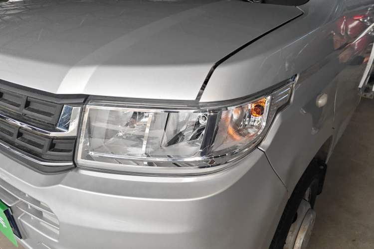 Used Wuling Rongguang New Truck 2021 1.8L Base Model Single-Row Double Rear Wheels LJ479Q6 Left Front Headlight