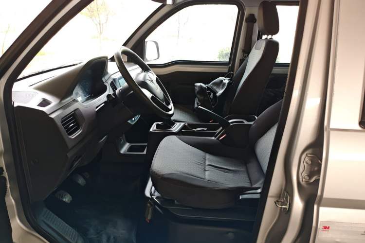 Used Wuling Rongguang New Truck 2021 1.5L Rural Version LV1 Extended Double-Cab L3C Left Front Seat