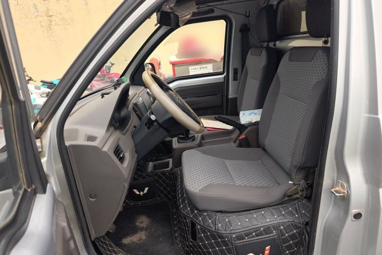 Used Wuling Rongguang New Truck 2021 1.5L Rural Version LV1 Extended Single-Row L3C Left Front Seat