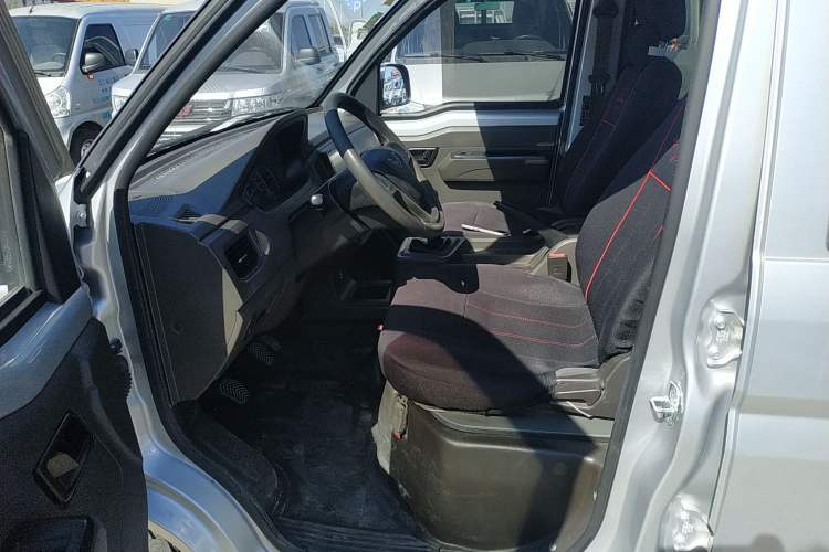 Used Wuling Rongguang New Truck 2021 1.5L Rural Version LV1 Extended Double-Cab L3C Left Front Seat