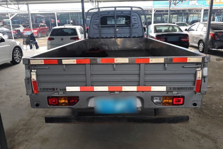 Used Wuling Rongguang New Truck 2021 1.8L Base Model Single-Row Double Rear Wheels LJ479Q6 Rear