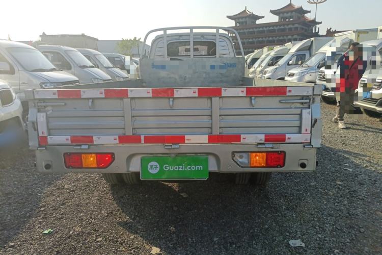 Used Wuling Rongguang New Truck 2021 1.8L Base Model Single-Row Double Rear Wheels LJ479Q6 Rear