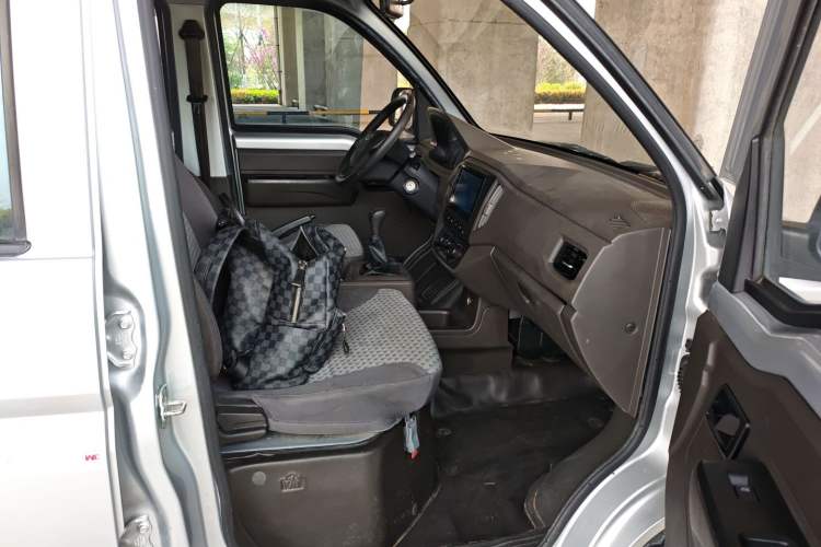 Used Wuling Rongguang New Truck 2021 1.5L Rural Version LV1 Extended Double-Cab L3C Right Front Seat